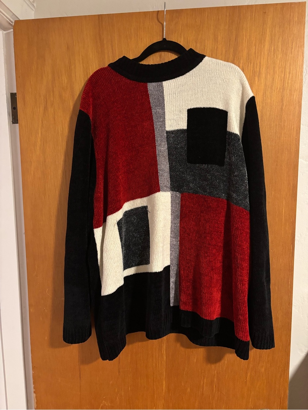 Alfred Dunner Red, Black & Cream Colorblock Crewneck Sweater